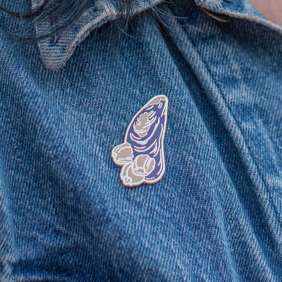 Enamel Pin: Barnacled Mussel